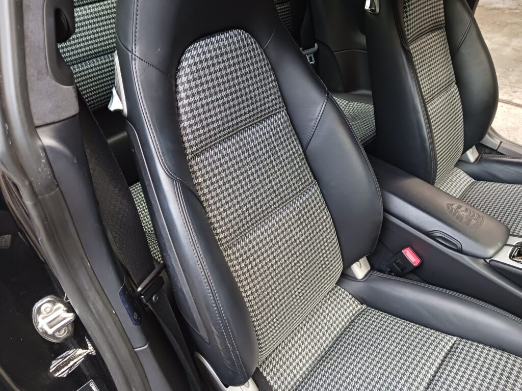 ポルシェ991張替