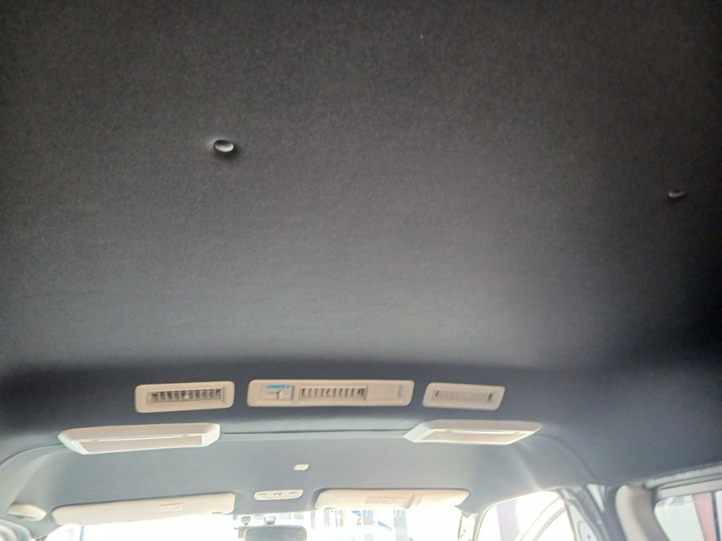 ハイエース 天井張替え