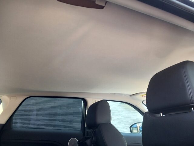 レンジローバー張替え