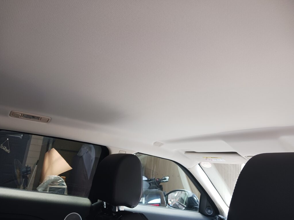 レンジローバー張替え