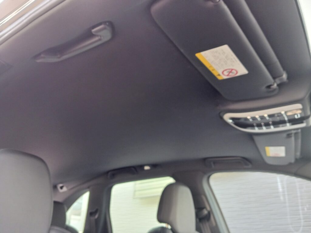 カイエン天井張替え