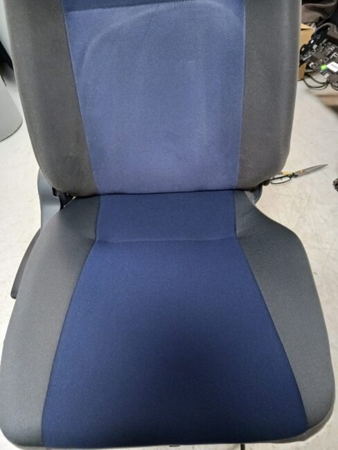 トラックシート修理