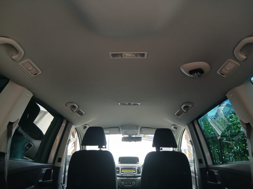 シャラン天井張り替え