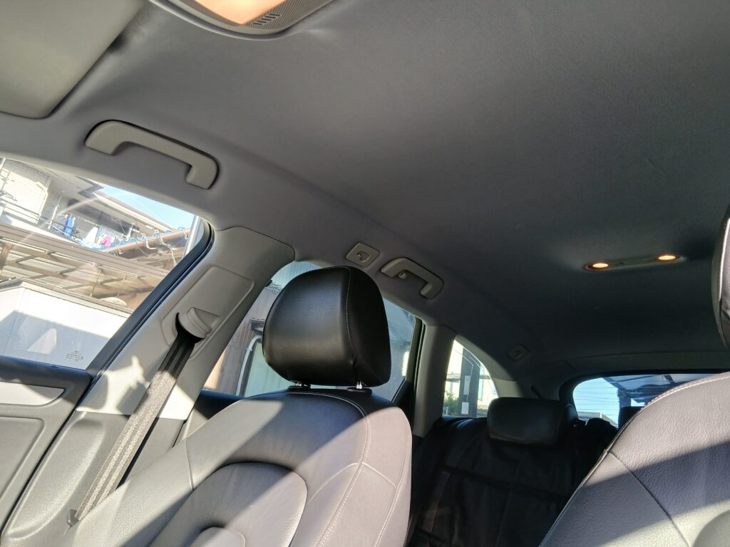 アウディルーフ張替え